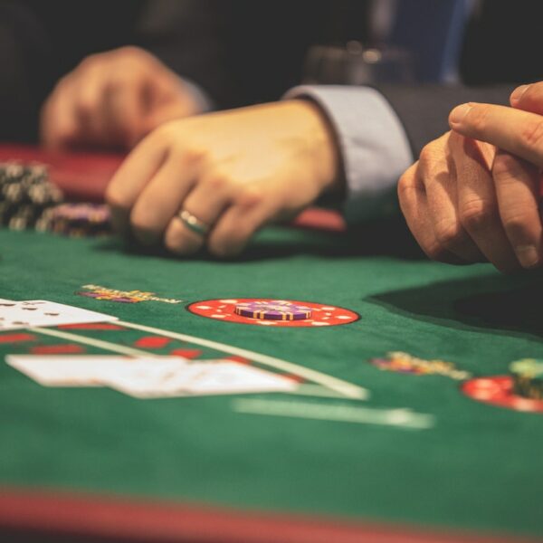 Blackjack: The Game of 21 that Offers High Stakes and Big Wins